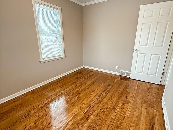 5th image of 1039 S Pleasure Ct
