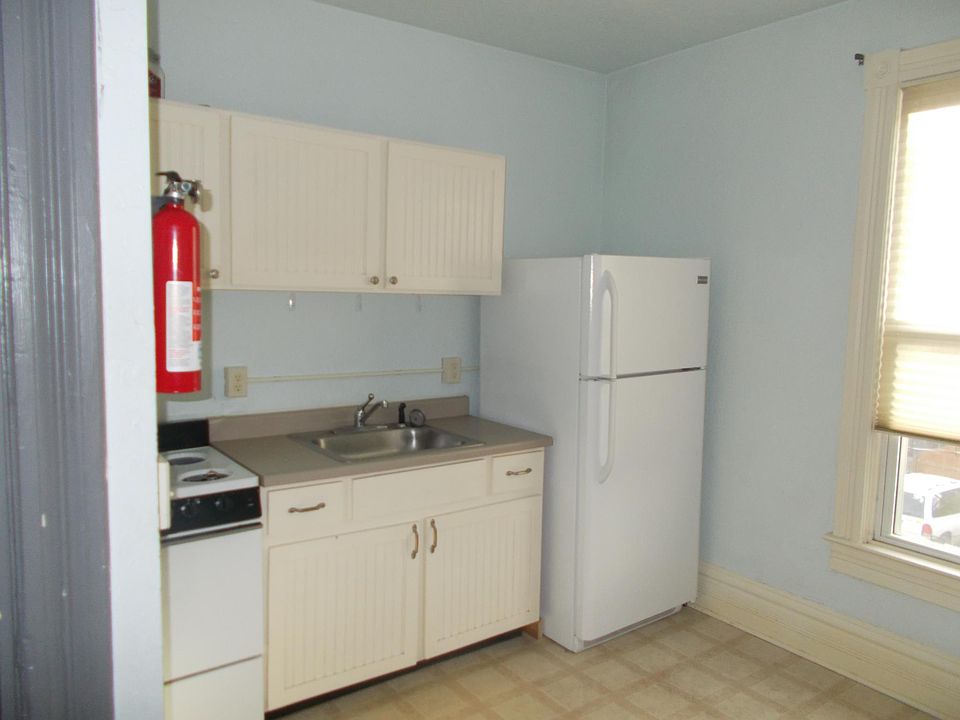 2nd image of 519 E Front St APT 6