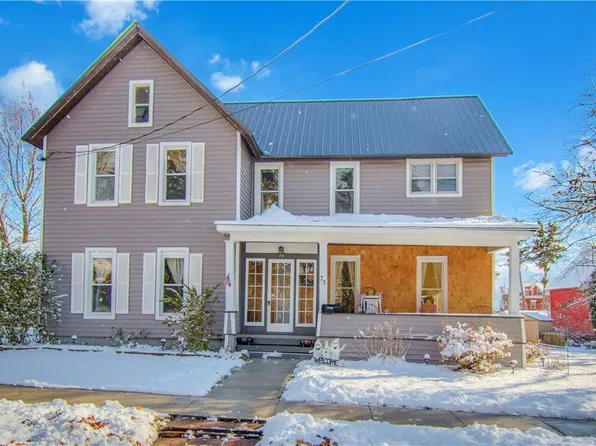 75 Elm St, Clyde, NY 14433