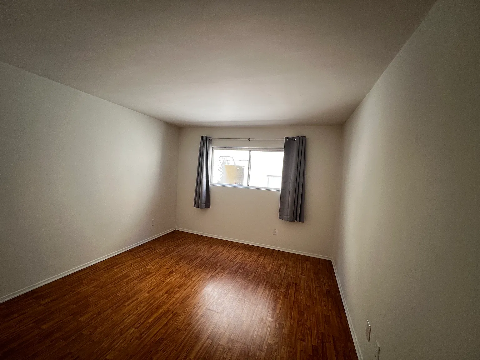 1 bed, $2,300 — Photo 3