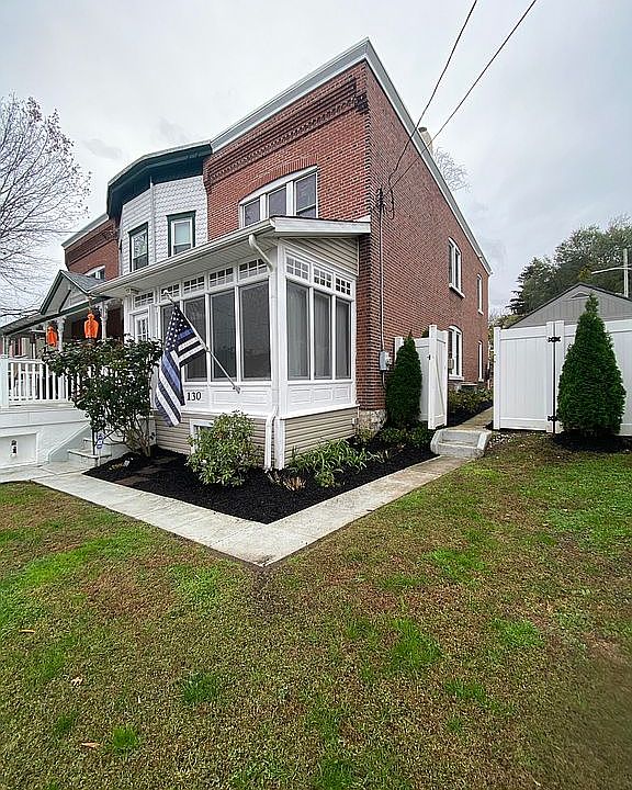 1st image of 130 Bradford Ave