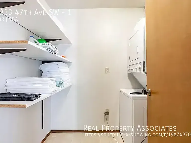 7333 47th Ave SW #1 — Photo 18
