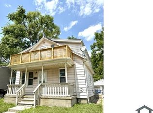 7555 Yacht Ave APT B, Warren, MI