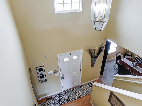 3rd image of 375 Landis Ln