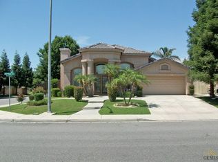 9916 Vertrice Ave, Bakersfield, CA 93311
