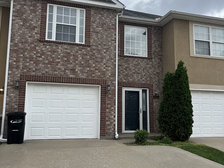 1204 Dustins Way — Photo 1