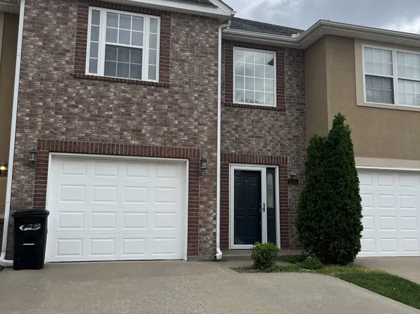 1204 Dustins Way, Warrensburg, MO 64093