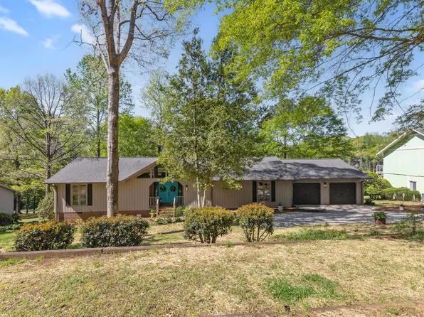 302 Sassafras Dr, Taylors, SC 29687