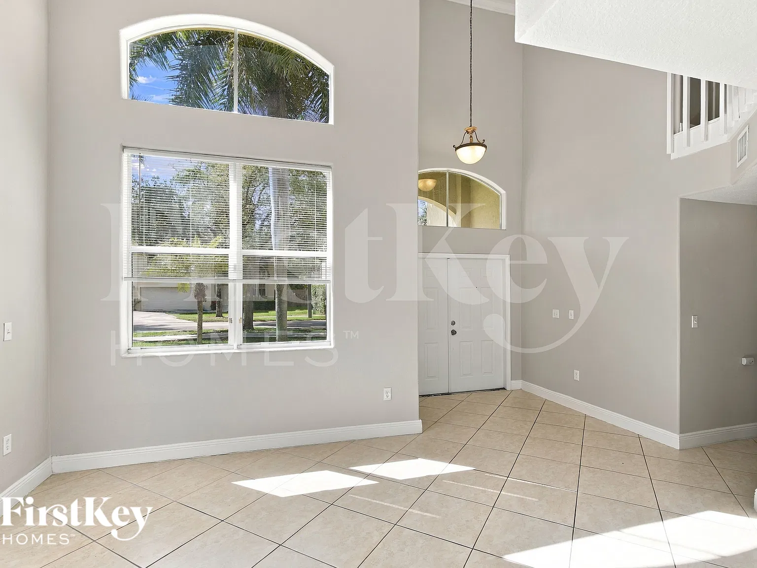5 bed, 3.0 bath, 2711 sqft, $3,655 — Photo 3