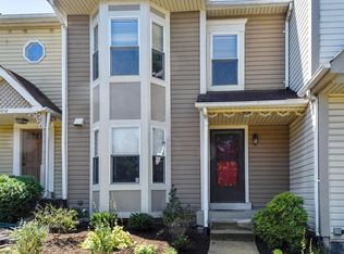 2820 Schoolhouse Cir, Silver Spring, MD 20902