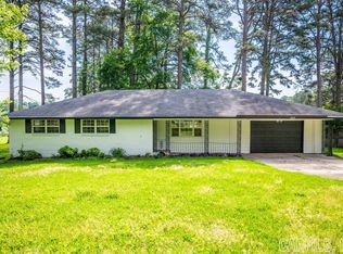 1821 W Lakeview, Benton, AR 72015