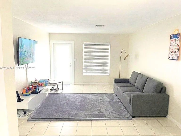 25586 SW 138th Pl — Photo 3