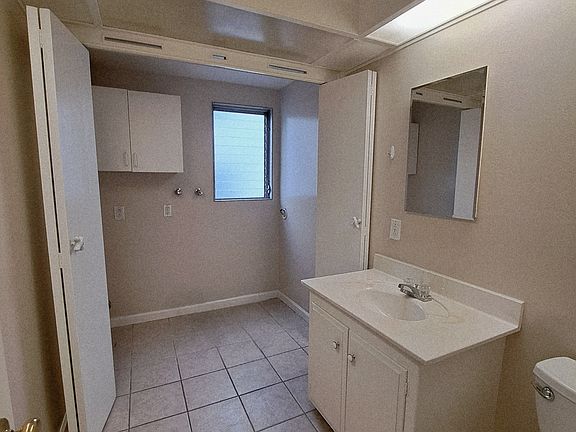 4th image of 4339 W Sarah St