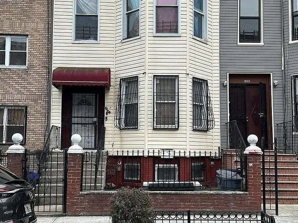 102 Cornelia Street, Brooklyn, NY 11221