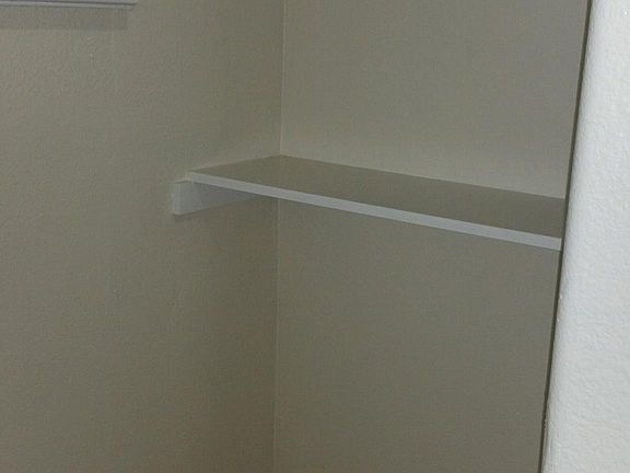 3rd image of 3846 S Grand Ave APT 20