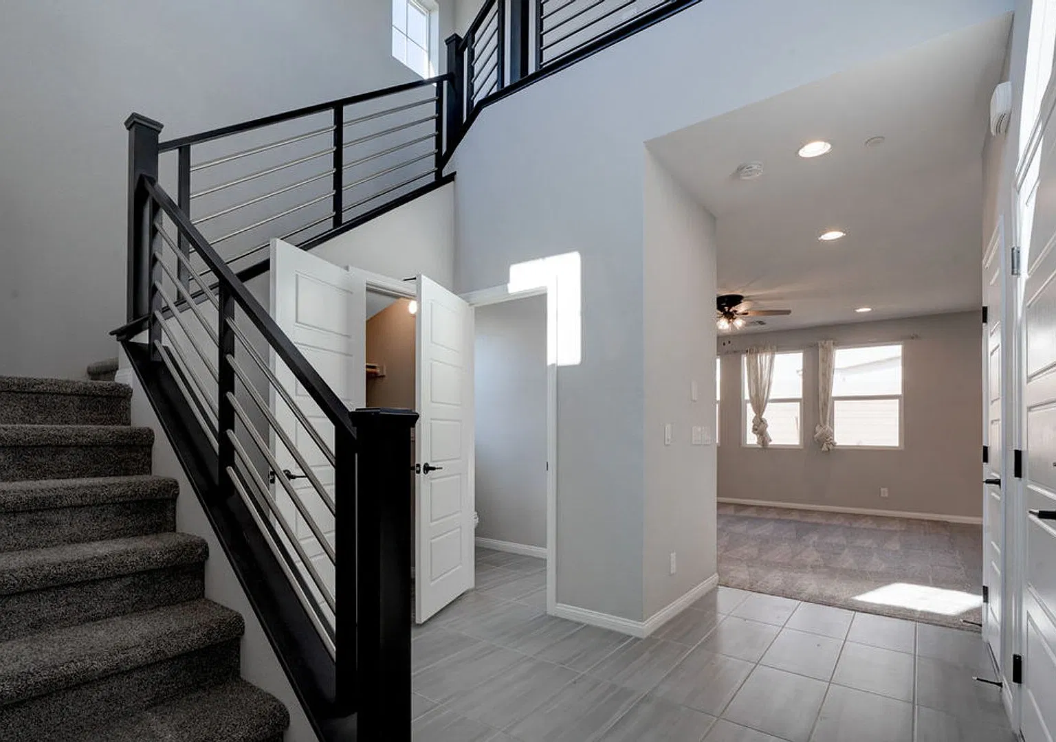 10456 Bagg Avenue, Las Vegas, NV 89166 — Photo 2
