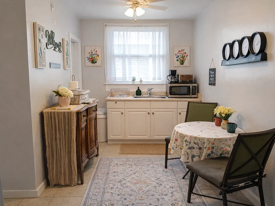 22 W Main St #1