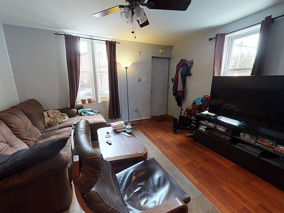 4th image of 1843 Cedar St Floor 1
