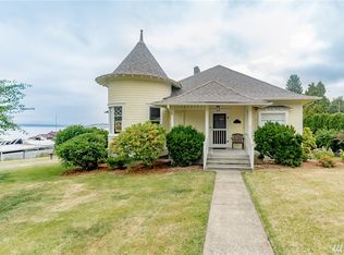 105 Frederick St, Steilacoom, WA 98388