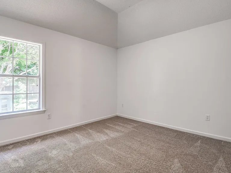 5624 Annandale Dr — Photo 27