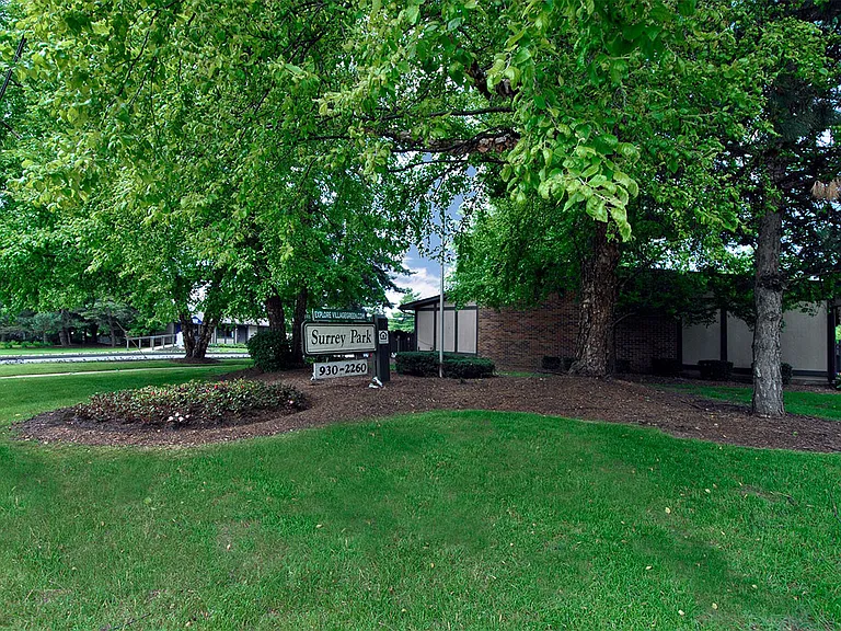 Surrey Park Apartments — Photo 26