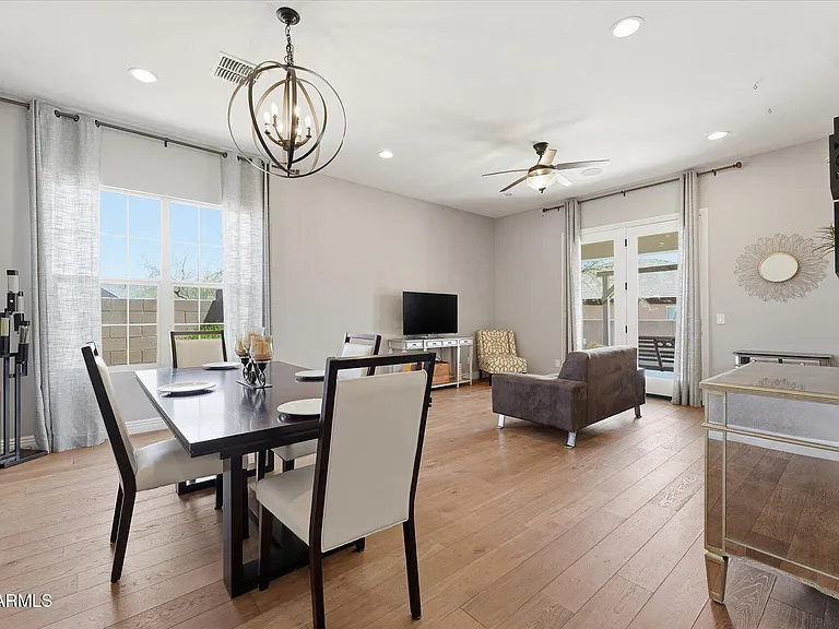4254 E Valencia Dr — Photo 10