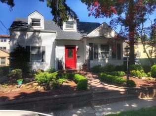 41 7th St, Staten Island, NY 10306