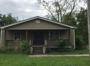 161 5th St, Charlestown, IN 47111