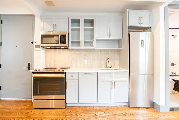 Rented by Hagstrom Management Inc | media 7