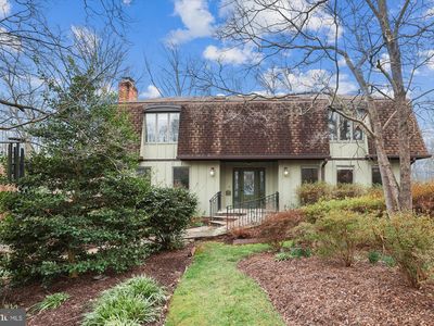 10703 Midsummer Dr, Reston, VA, 20191