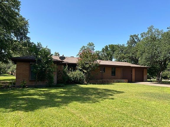 2nd image of 201 Crest Ridge Dr
