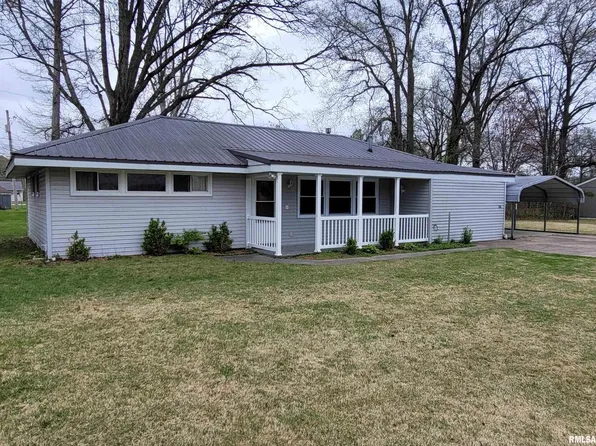 206 E Jennings St, Salem, IL 62881