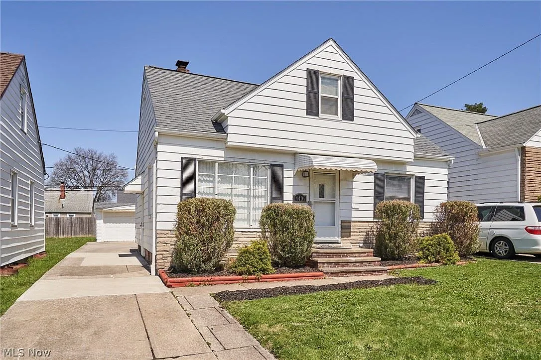 14409 Brunswick Ave photo 1