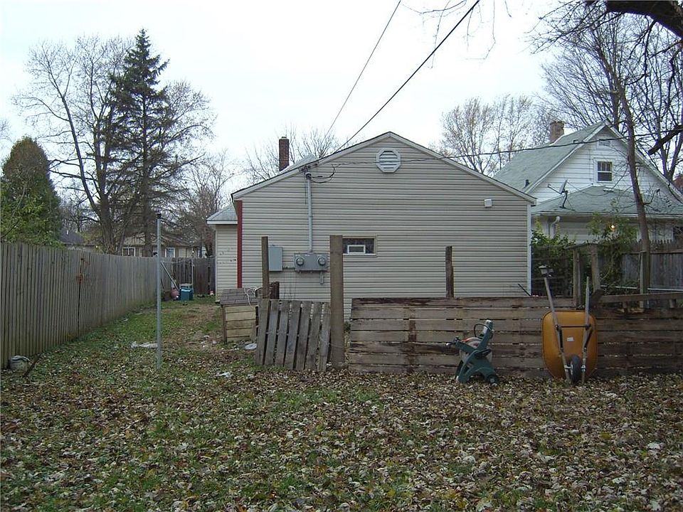 2nd image of 2915 N Chester Ave