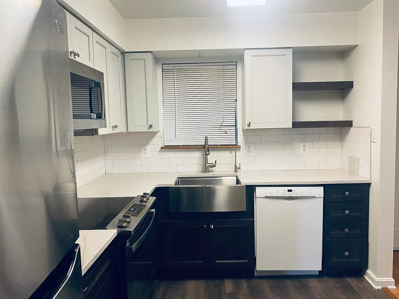 2 bed, 1200 sqft, $1,990 — Photo 1