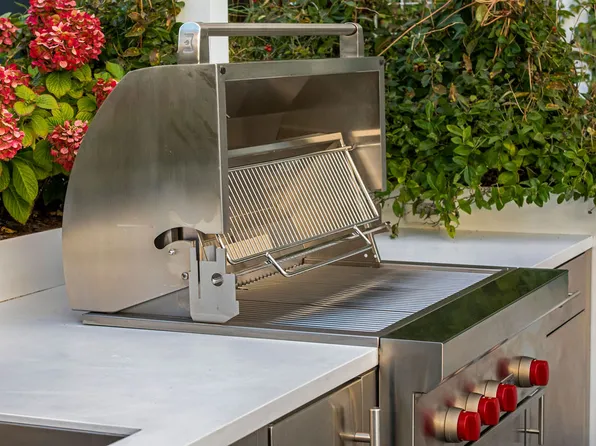 1289 Lexington Avenue image 16 of 18