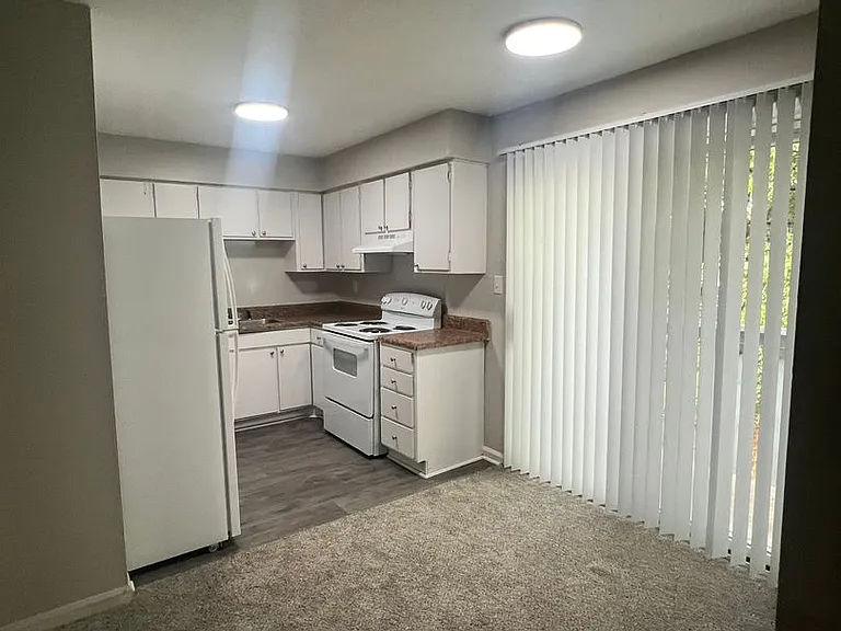 1909 Meadowlark Ln #40 — Photo 4