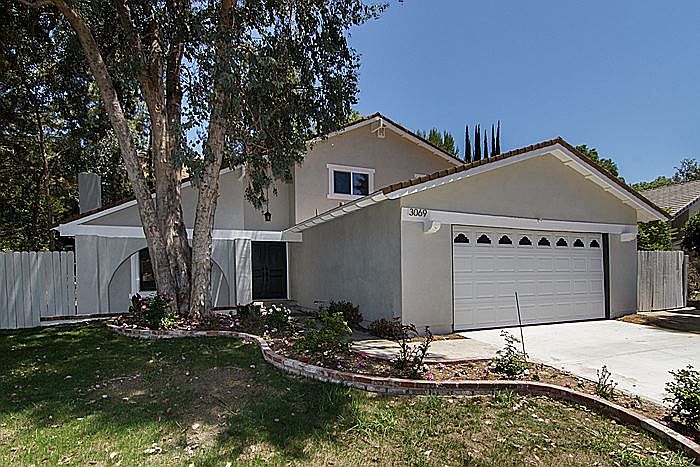1st image of 30693 Lakefront Dr