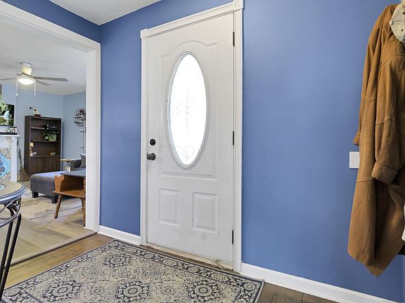 5th image of 275 Woods Ave