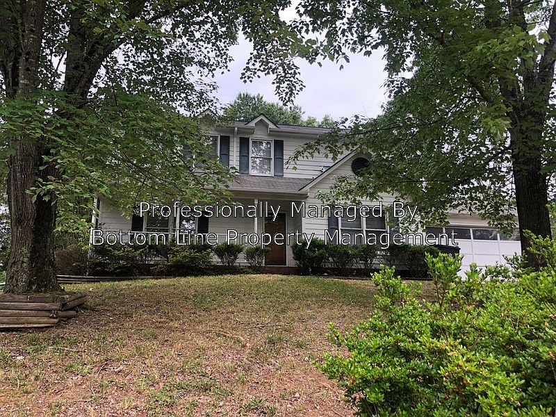 1st image of 2421 Haybrook Ln