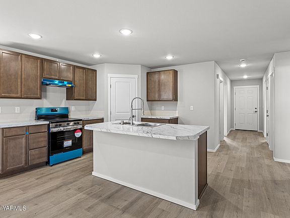 5th image of 608 N Oak St Lot 41