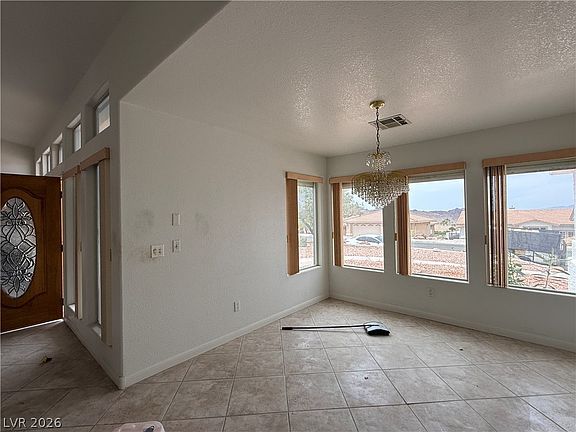 5th image of 841 Lime Rock Rd