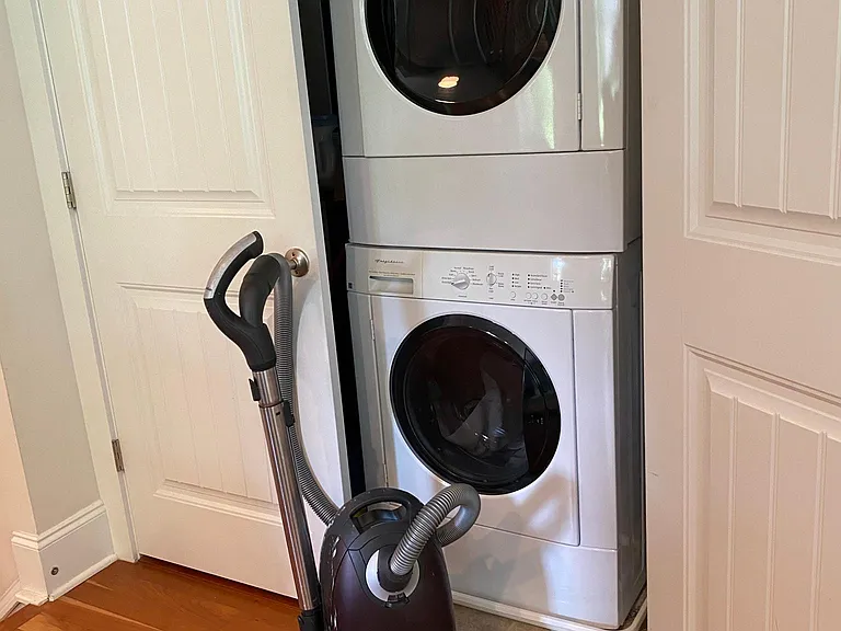 716 S Shelmore Blvd #200 — Photo 8