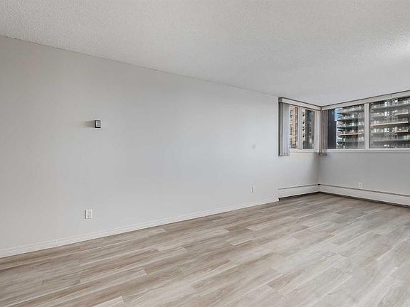 5th image of 738 N 3rd Ave SW #417