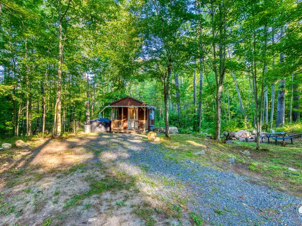 4719 Lincoln Pond Rd, Elizabethtown, NY 12932