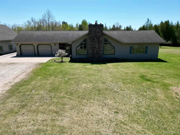 16861 17th Rd, Garden, MI 49835