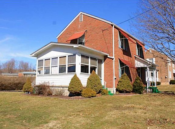 3rd image of 520 Mount Vernon Dr