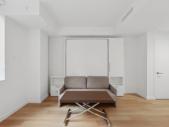 4th image of 266 W 96th St #317