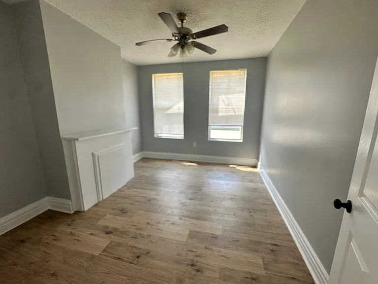 684 Williams Ave — Photo 7