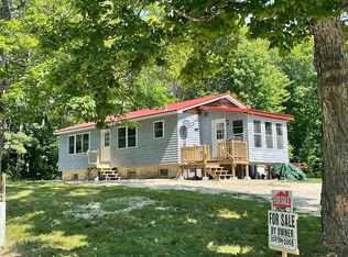 96 Main Rd, Burlington, ME 04417